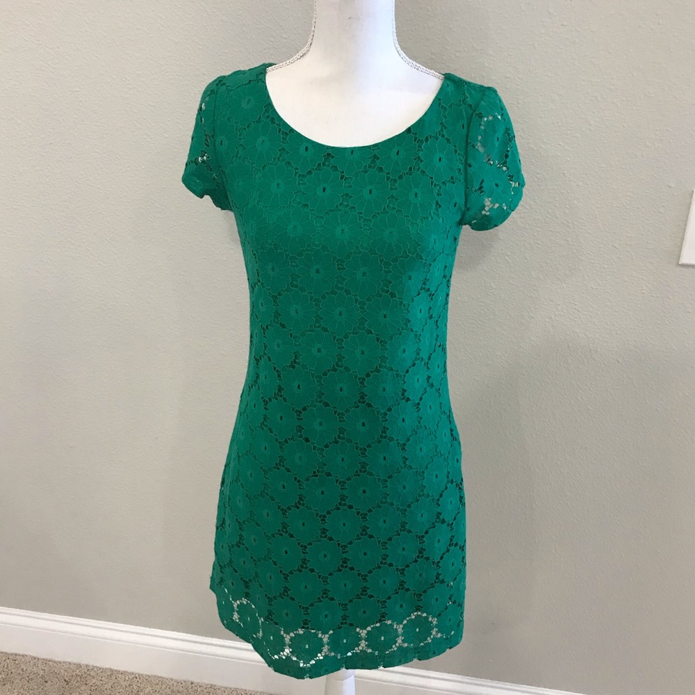 Xhilaration Emerald Green Lace Shift Dress - S